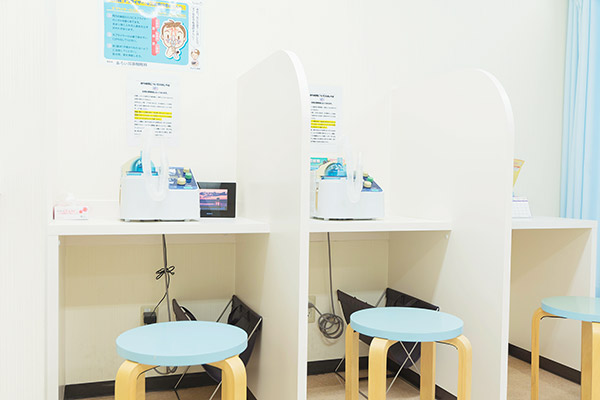 �l�u���C�U�[��